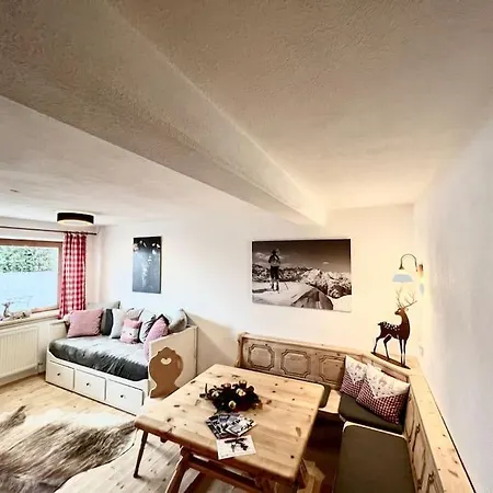 Steinbock Terrasse, Gartensauna, Garten, Grillplatz Apartment *