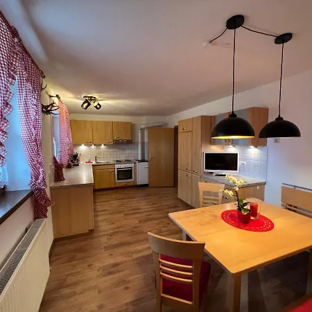 Steinbock Terrasse, Gartensauna, Garten, Grillplatz 公寓 斯达姆