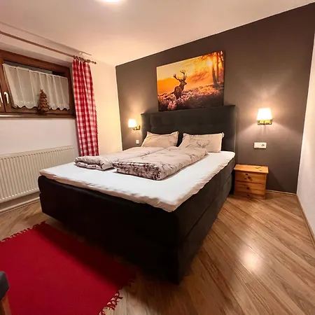 Steinbock Terrasse, Gartensauna, Garten, Grillplatz *