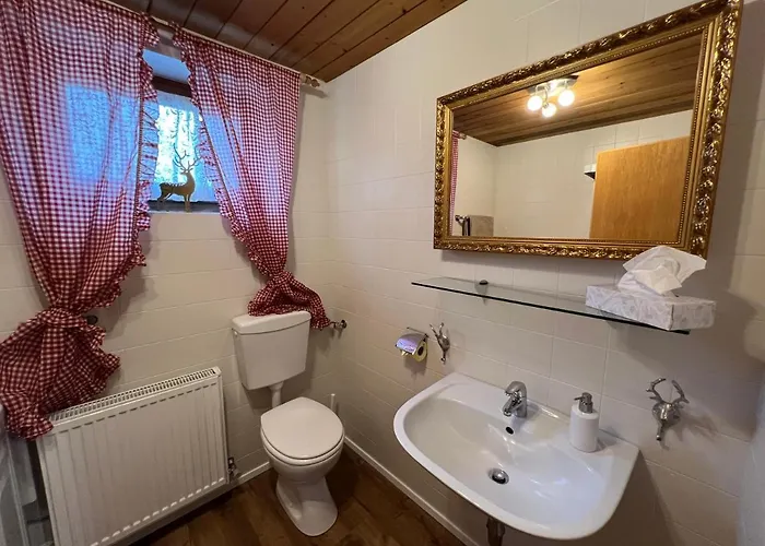 Steinbock Terrasse, Gartensauna, Garten, Grillplatz *