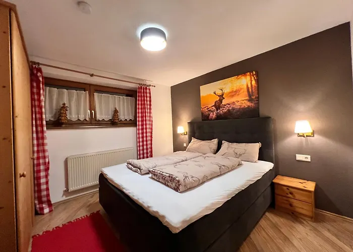 Steinbock Terrasse, Gartensauna, Garten, Grillplatz * Stumm