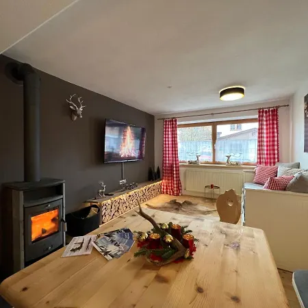 Steinbock Terrasse, Gartensauna, Garten, Grillplatz *